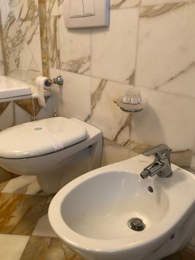 Suite Romantic Vista Lago Stresa Ngoại thất bức ảnh