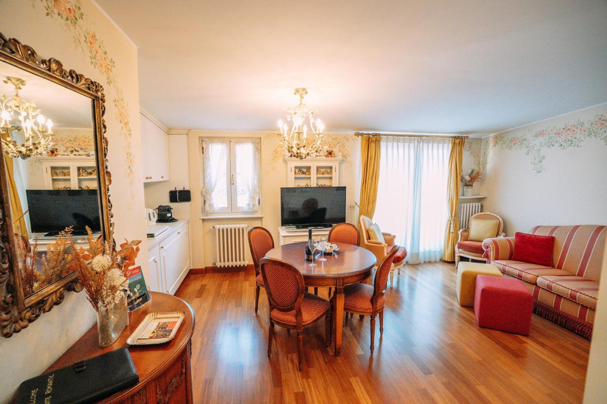 Suite Romantic Vista Lago Stresa Ngoại thất bức ảnh