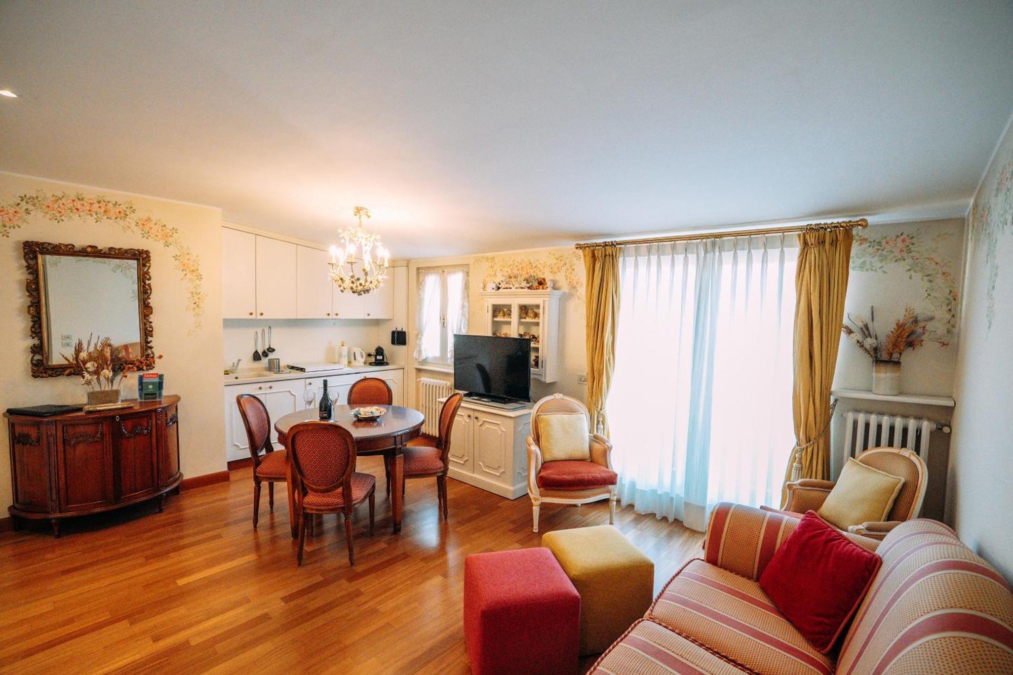 Suite Romantic Vista Lago Stresa Ngoại thất bức ảnh