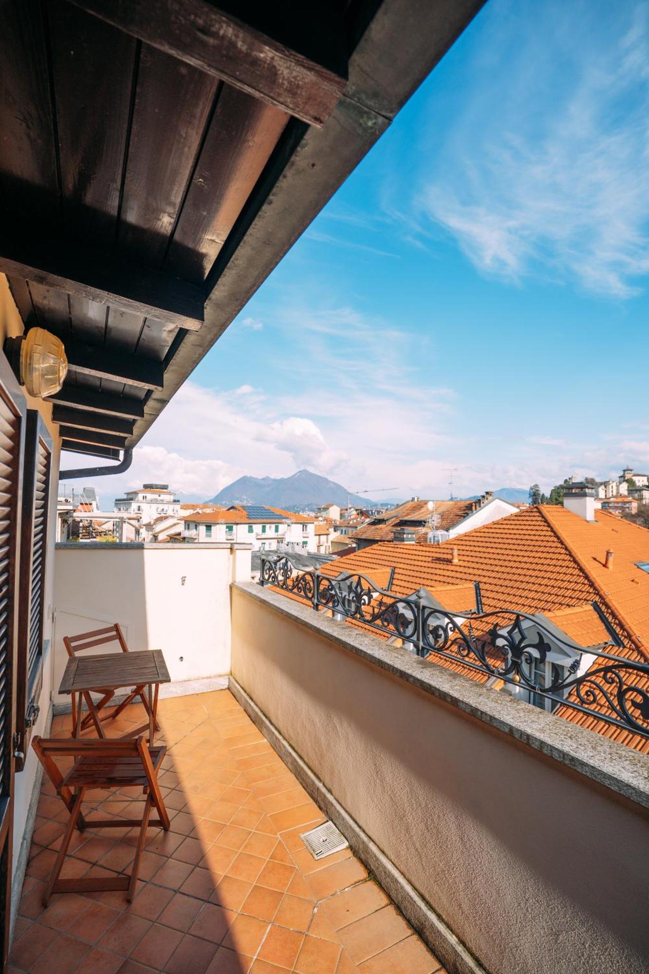 Suite Romantic Vista Lago Stresa Ngoại thất bức ảnh