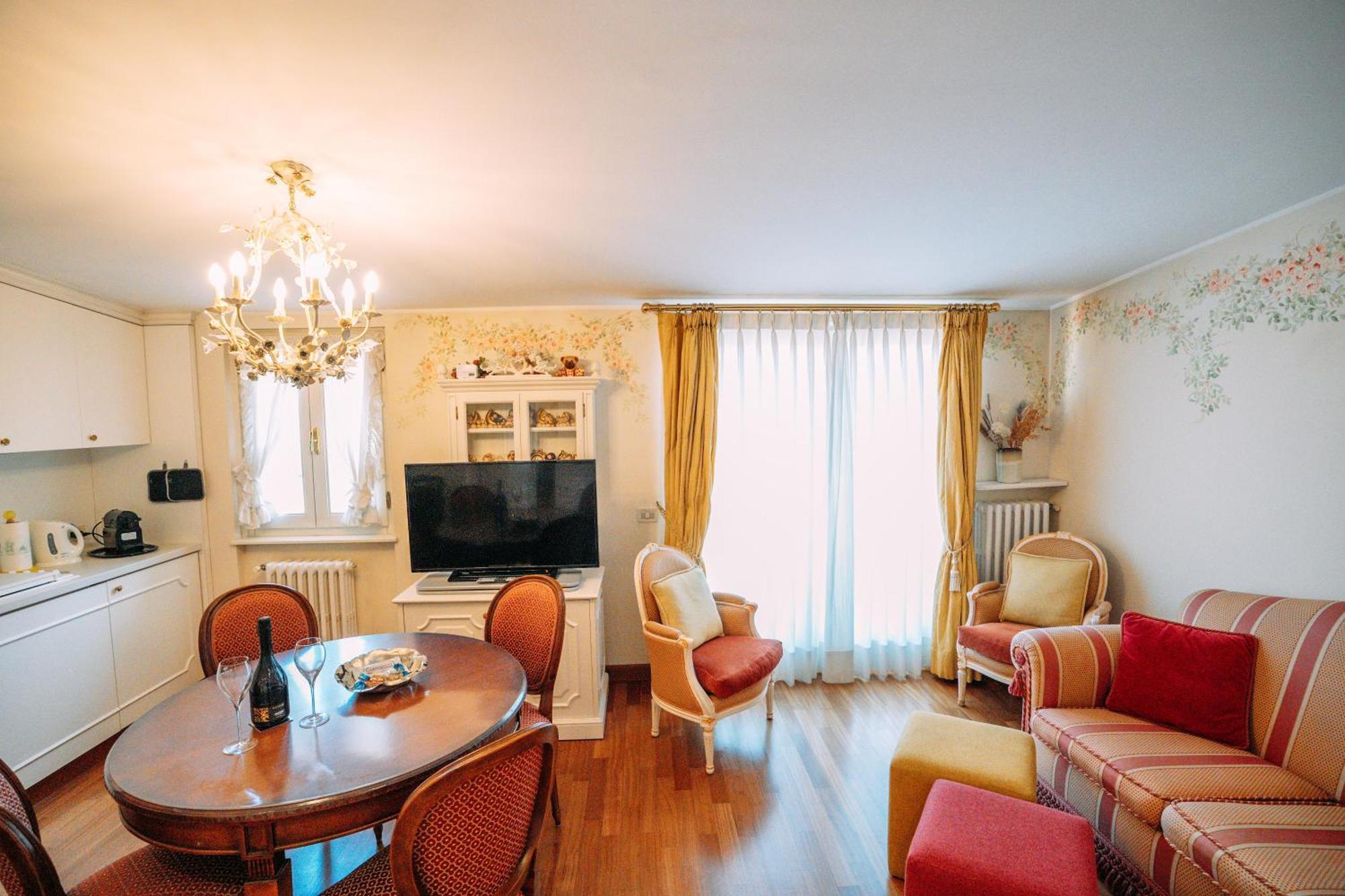 Suite Romantic Vista Lago Stresa Ngoại thất bức ảnh