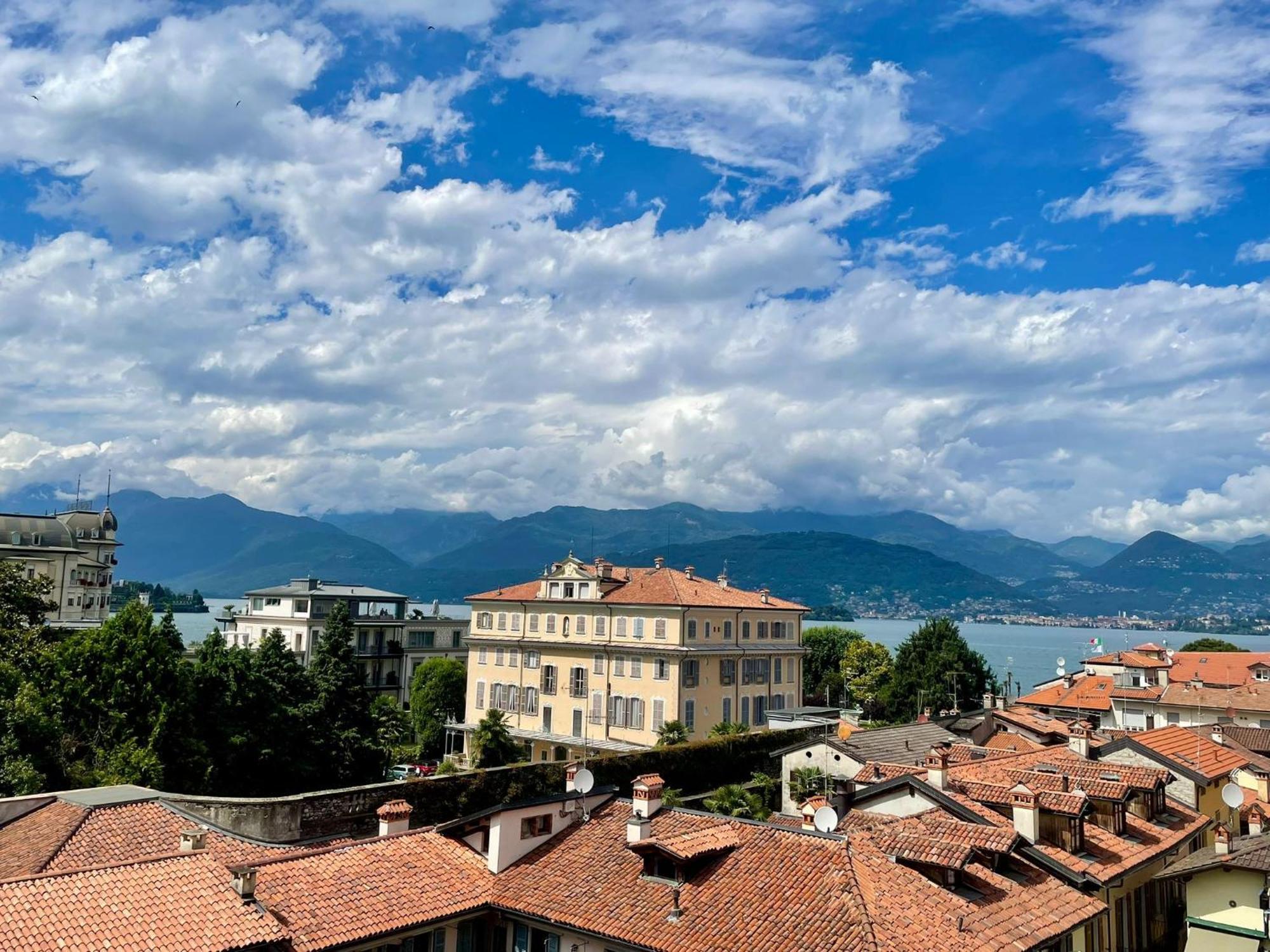 Suite Romantic Vista Lago Stresa Ngoại thất bức ảnh