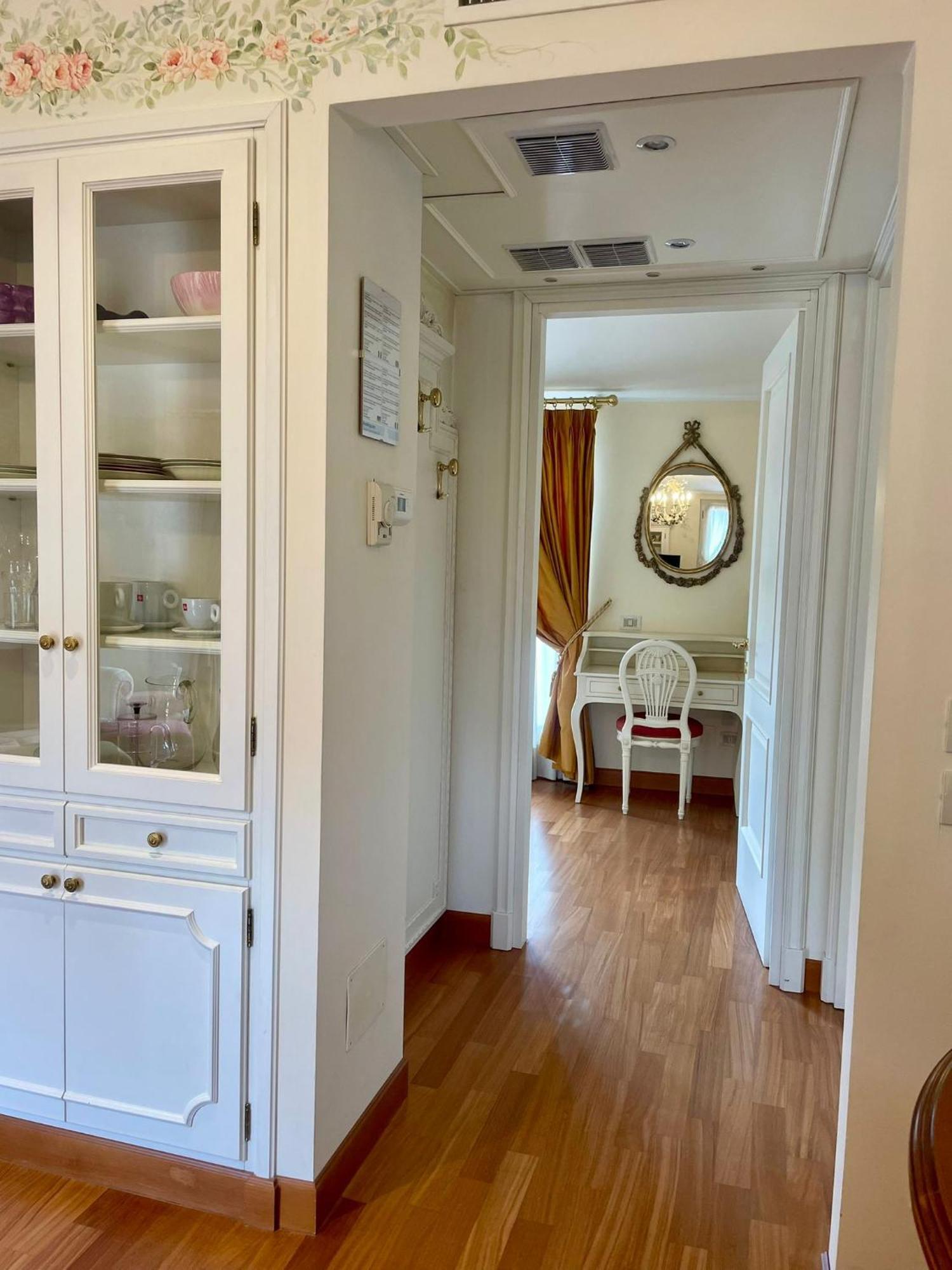 Suite Romantic Vista Lago Stresa Ngoại thất bức ảnh