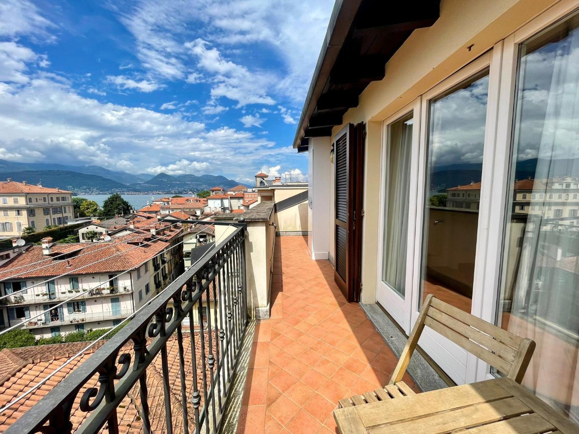 Suite Romantic Vista Lago Stresa Ngoại thất bức ảnh